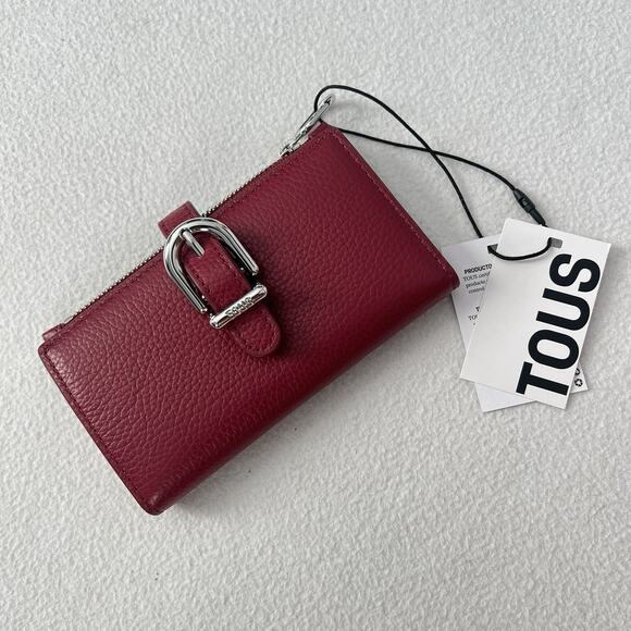 NWT Tous Burgundy Maroon Pebble Cowhide Leather Buckles Snap Bifold Wallet - Picture 1 of 16